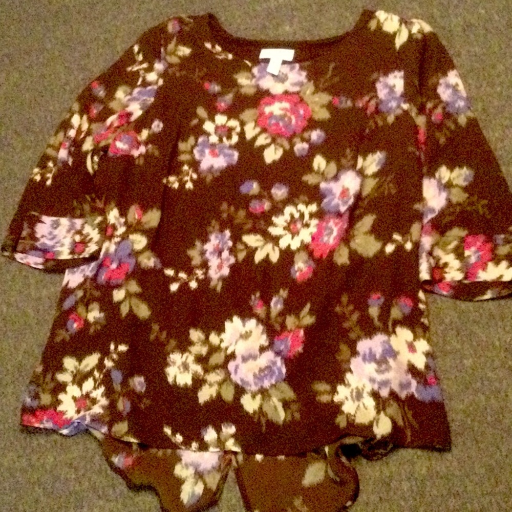 Studio by d&co, small, womens sheer layered split back cute brown top, like new